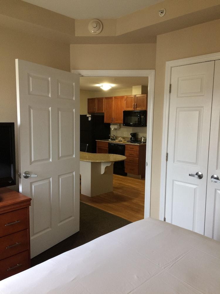 Candlewood Suites Jacksonville By Ihg Exterior photo